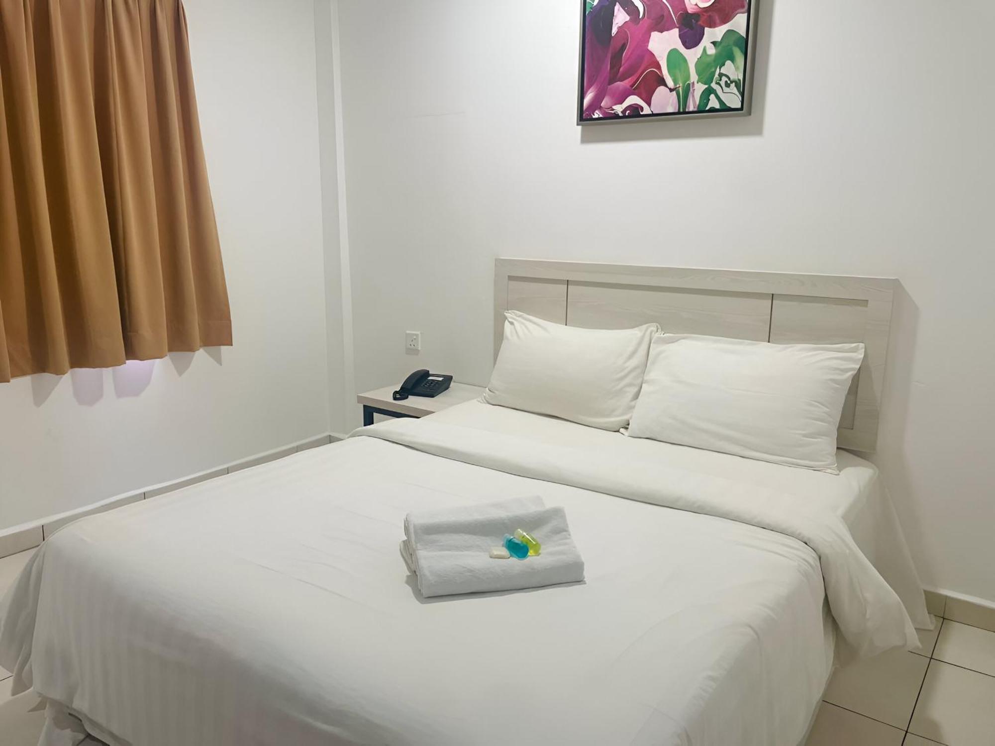 De Ocean Hotel Malacca Bagian luar foto