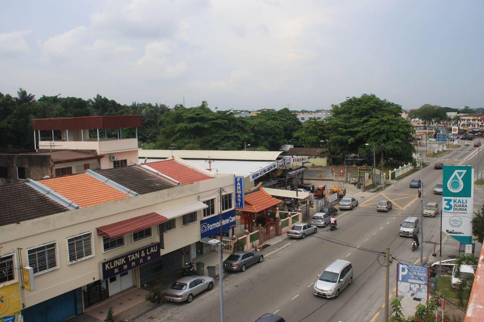 De Ocean Hotel Malacca Bagian luar foto