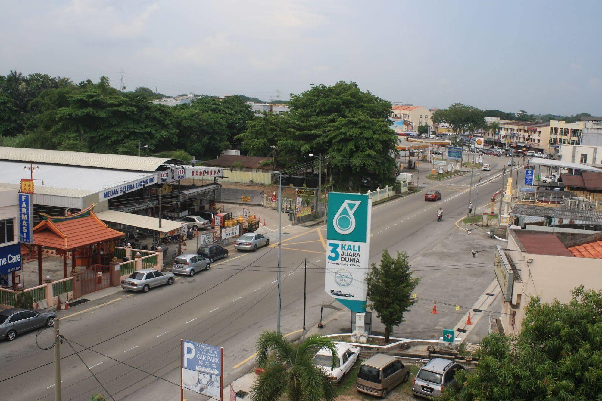 De Ocean Hotel Malacca Bagian luar foto