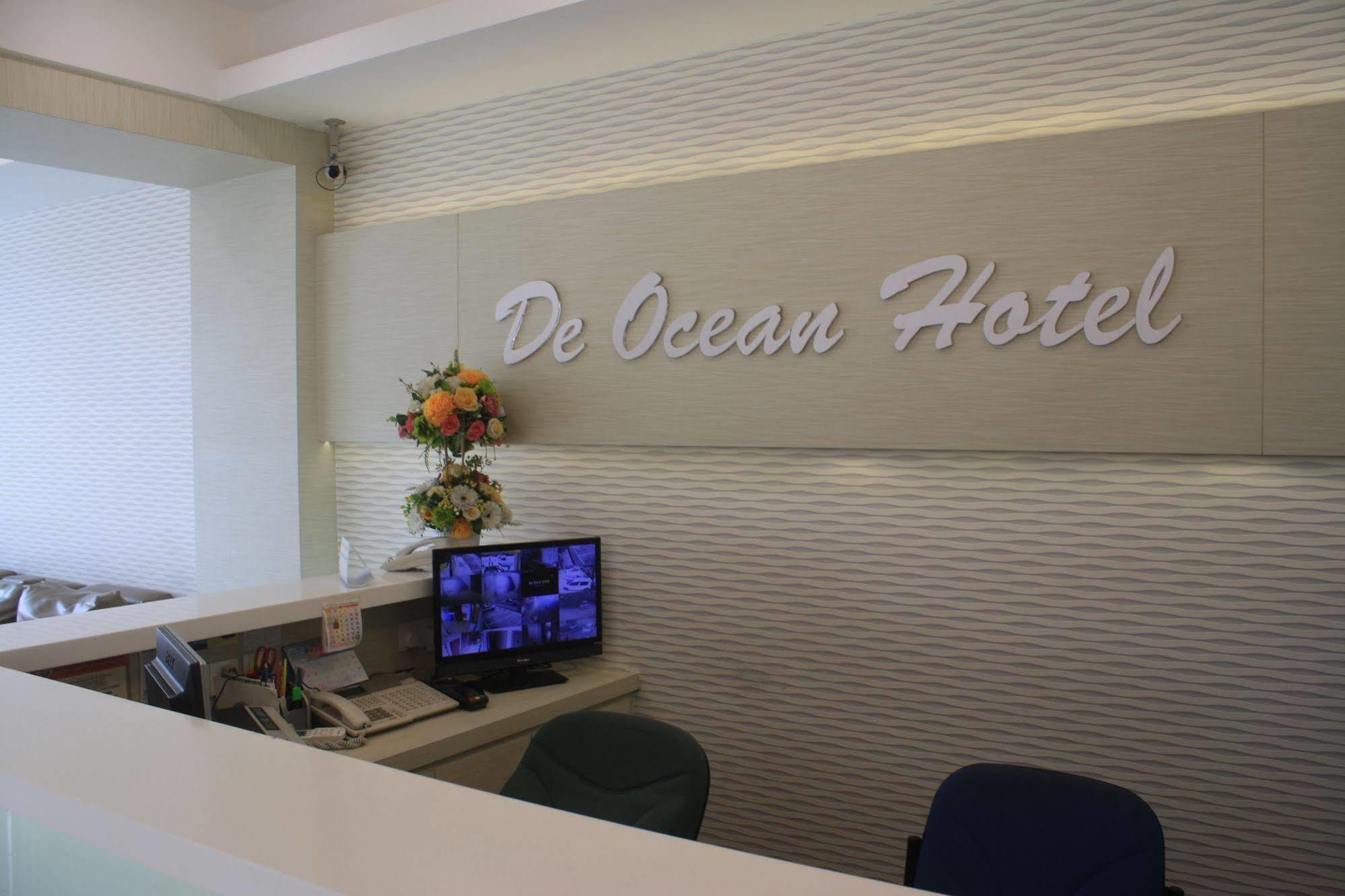 De Ocean Hotel Malacca Bagian luar foto